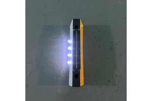 Plastic Solar Guardrail Contour Marker Light Bend Safety Warning Induction LED Road Safety Solar Road Stud Strobe Light