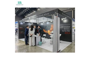 Exhibition Tradeshow Stand Custom Booth With Light