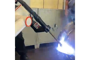 DREAMON Industrial Robotic MIG Welding Machine with Motor 220V 1-5 Year Warranty