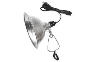 Vietnam Factory Simple Deluxe Adjustable Clamp Lamp Aluminum Reflector and Bulb Guard Socket (Bulb Not Included) Silver