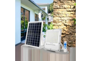 2025 Hot Sale 10W Solar LED Floodlight with Wireless Remote Dusk to Dawn Sensor IP65 Rated 5-Year Warranty From COSMOLED