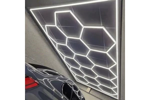 China Made 6500K 2.4*4.8M 110-220V Plastic Garage Honey Wall Light Hexagonal Led Light for Ceiling Car Detailing Led Light