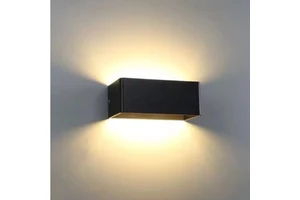 Modern Rectangle Decorative Wall Lamp Indoor Outdoor Fashionable LED Sconce for Bathroom Fancy Wall Light