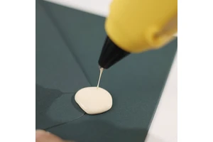 Stable Yellow Color Hot Melt Glue Gun 10mm 11mm Sealing Wax Stick Constant Temperature Setting