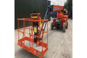 Electric Cherry Picker for Sale at Low Cost with Smooth Lifting Operation for Indoor and Outdoor Maintenance Work For Sale